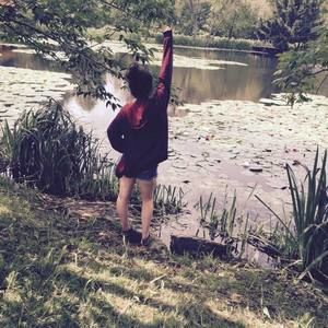 Meet your Posher, Lea